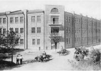 1921 .     .