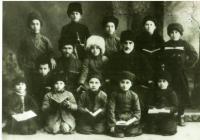  . 1916 .   
